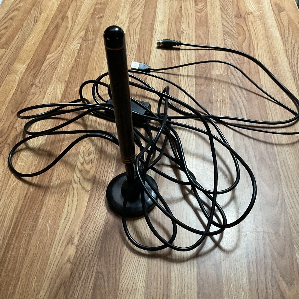 TV ANTENNA
